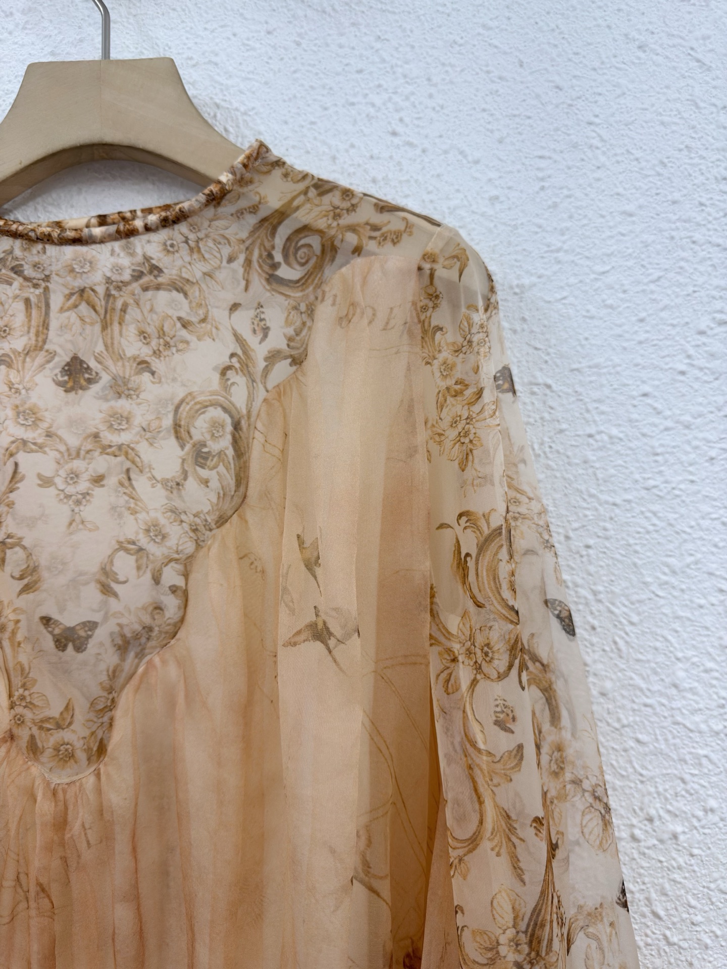 Elegant Silk Gauze Printed Dress - Timeless Style & Luxurious Comfort 7 i1757923246551 378 0 4