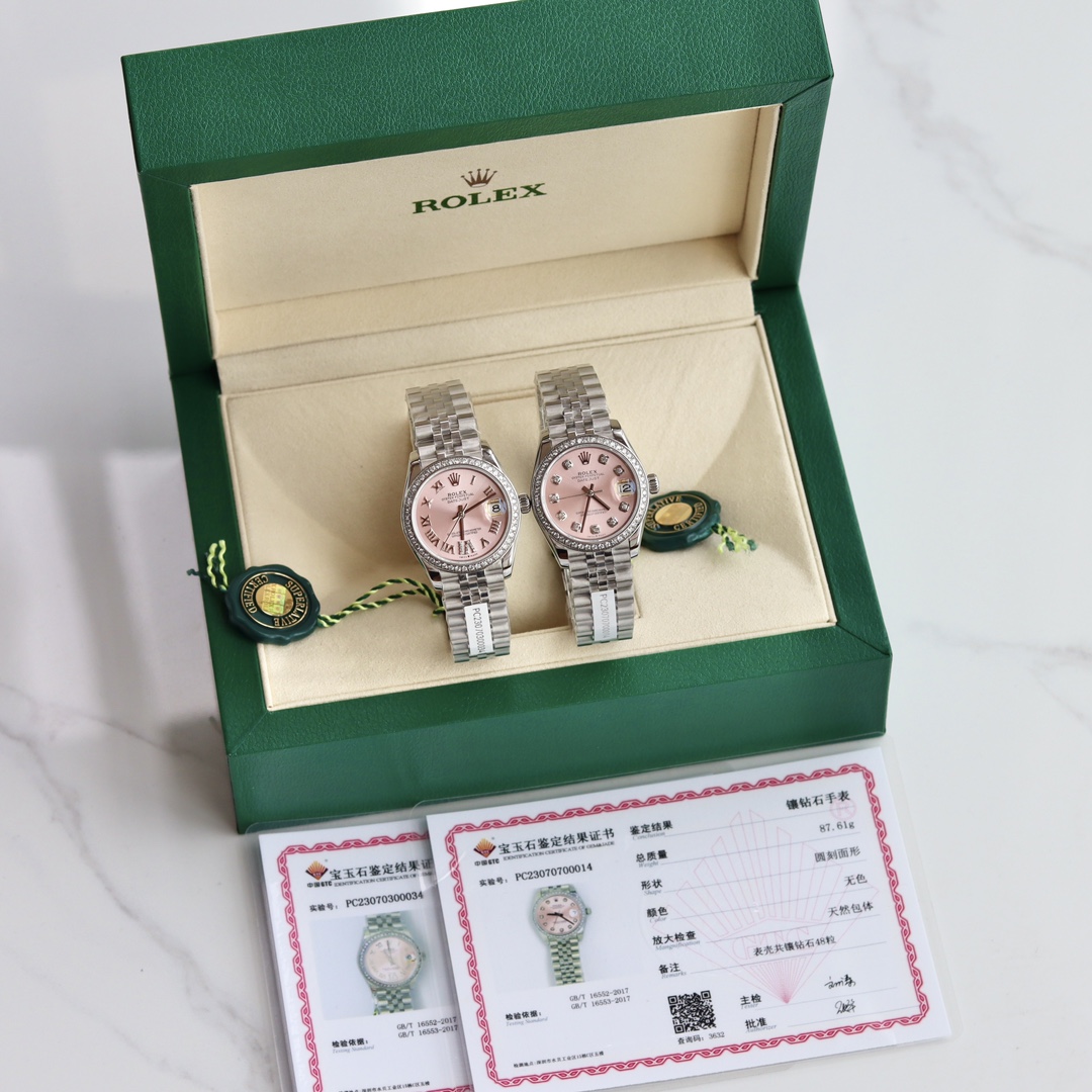 NO:143052,The strongest version! Rolex women's 31-size log watch! The case is set with 1.7 real diamonds 48 pieces! Each watch is a real diamond certificate issued by an authoritative GTC institution in China! One watch and one code are not repeated. Equipped with the original Swiss sw220 movement, the functions are synchronized with original, and the calendar jumps instantly. The dial size is 31 mm. The most perfect size for women. The case strap is made of 904L stainless steel 18k gold plated forged. The gold strap is not exposed to white, and the buttons are not exposed to white, so you can determine the exclusive quality! The market currency is exposed, and everyone is welcome to compare. We are truly using the original Swiss imported movement, with accurate zero error and retail after-sales service. Supports any disassembly inspection! The triangular pit pattern of the case back bottom cover is tightened by special tools to make the case completely sealed and deeply waterproof. The winding crown adopts a double-lock double waterproof system, which is firmly tightened to the case, making it more waterproof. The mirror has high wear resistance and sapphire material. At 3 o'clock, a small window convex lens (2.5 times) is equipped with a women's log-type waterproof Oyster case that gives the best protection for high-precision movement! The new double-headed particle connection method under the outer ring of the 904L watch strap and the outer ring, the concealed folding crown buckle is opened with the articulated Rolex crown logo. The inner circle of the 6-character digit is a table and a code. The details must be followed by the original version. Finally, let’s talk about the dial color. We are all original one-to-one. Please compare the counter with the actual objects. The pictures will be somewhat different, because the lights in the pictures are different, and the effects will be different when taken. Don’t worry, buy and wear them! If you are not satisfied, support for free return and exchange, lifelong warranty! With a full set of counter packaging, you will get a hand-woven log wool watch when you place an order., stuart weitzman,rolex,gold plating19860909最强版本！劳力士Rolex女款31尺寸日志型腕表！表壳镶嵌1.7真钻石48粒！每一块表都中国GTC权威机构出具的真钻证书！一表一码不重复.搭载原装瑞士sw220机芯,功能同步原装,日历瞬跳.表盘尺寸31毫米女士最完美的尺寸,表壳表带材质采用904L不锈钢18k镀金锻造,间金表带不露白,扣子不露白,认准独家品质！市场通货都是露白的,欢迎大家对比.我们是真真正正采用原装瑞士进口机芯,走时精准零误差零售后.支持任意拆机查验！表背底盖三角坑纹以专用工具的旋紧,使表壳完全密封,深度防水.上链表冠采用双扣锁双重防水系统,牢固旋紧于表壳,使得更加防水.镜面具有耐磨性高蓝宝石材料制造,3点钟位置装有小窗凸透镜(2.5倍)女装日志型的防水蚝式表壳给予高精准机芯最佳防护！904L腕表表带和外圈底下的崭新双头粒连接方式,隐蔽式摺叠皇冠带扣,以铰接的劳力士皇冠标志开启.6字位内影圈以腐蚀工艺一表一码.各种必须细节跟足原版.最后再说一点表盘颜色,咱们都是原装一比一,大家请柜台以实物对比,图片多少会有出入,因为拍图的光线不一样角度不一样,拍出来呈现的效果都会不一样.放心购买佩戴！不满意支持随意退换,终身保修！配全套专柜包装,下单即赠送纯手工编织同款日志毛线手表.,,stuart weitzman,rolex,gold plating,Watch