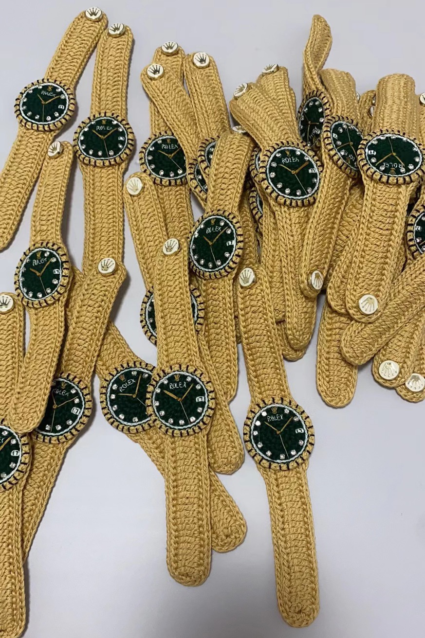 NO:143065,When placing an order, you will get the same log pure hand-woven wool watch.19860909下单即赠送同款日志纯手工编织毛线手表,,Watch