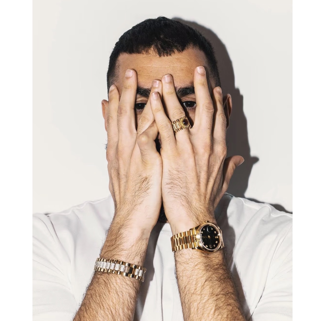 NO:390620,It’s also very nice for boys to wear it. It’s both men and women!  There are gold and diamonds (invest and earn money),19860909男生戴也很哇塞啊 男女通吃！有金有钻（有进有赚）,,Watch