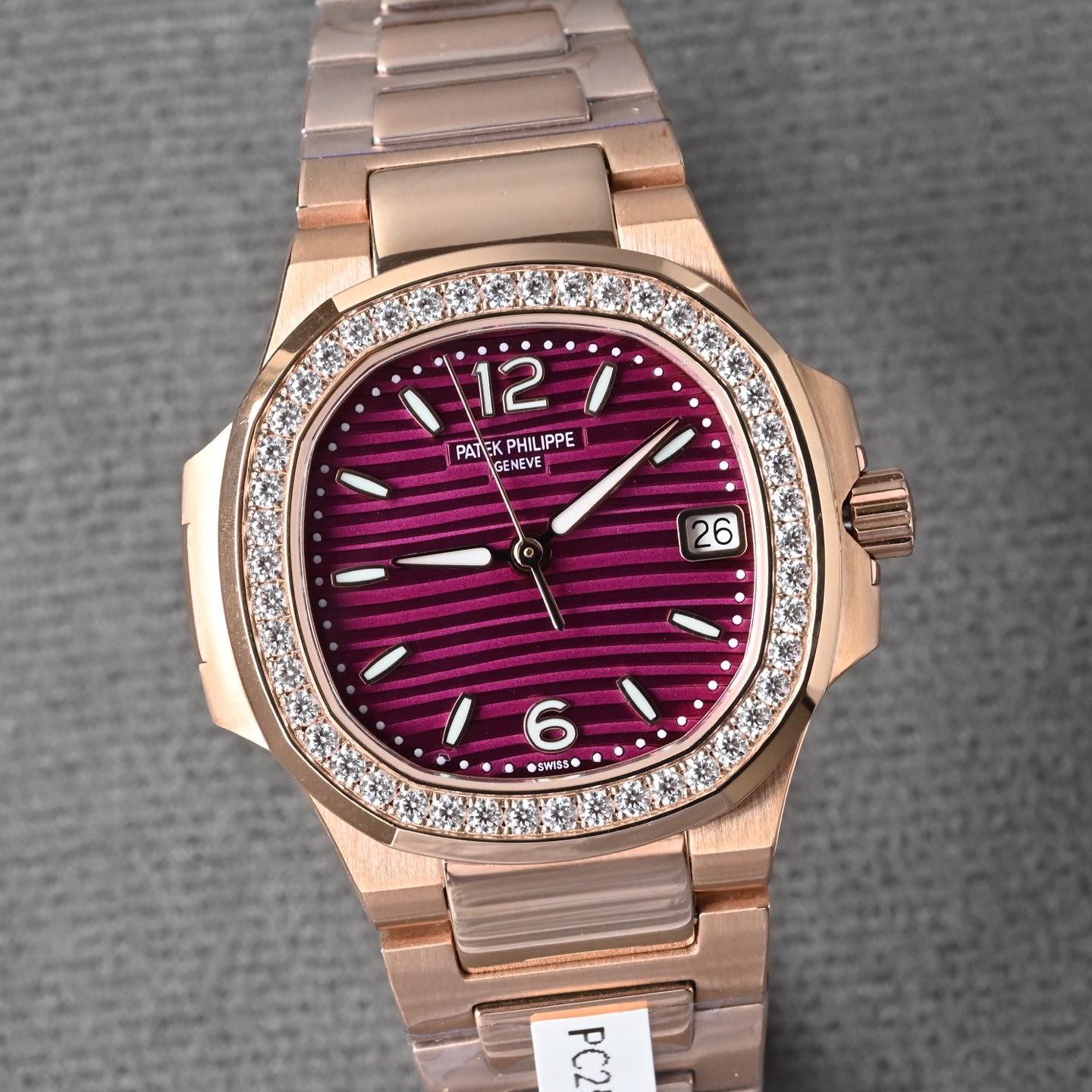 Elegant Beagle Parrot Snail Watch with Real Diamonds and Swiss Movement. - 图片 5