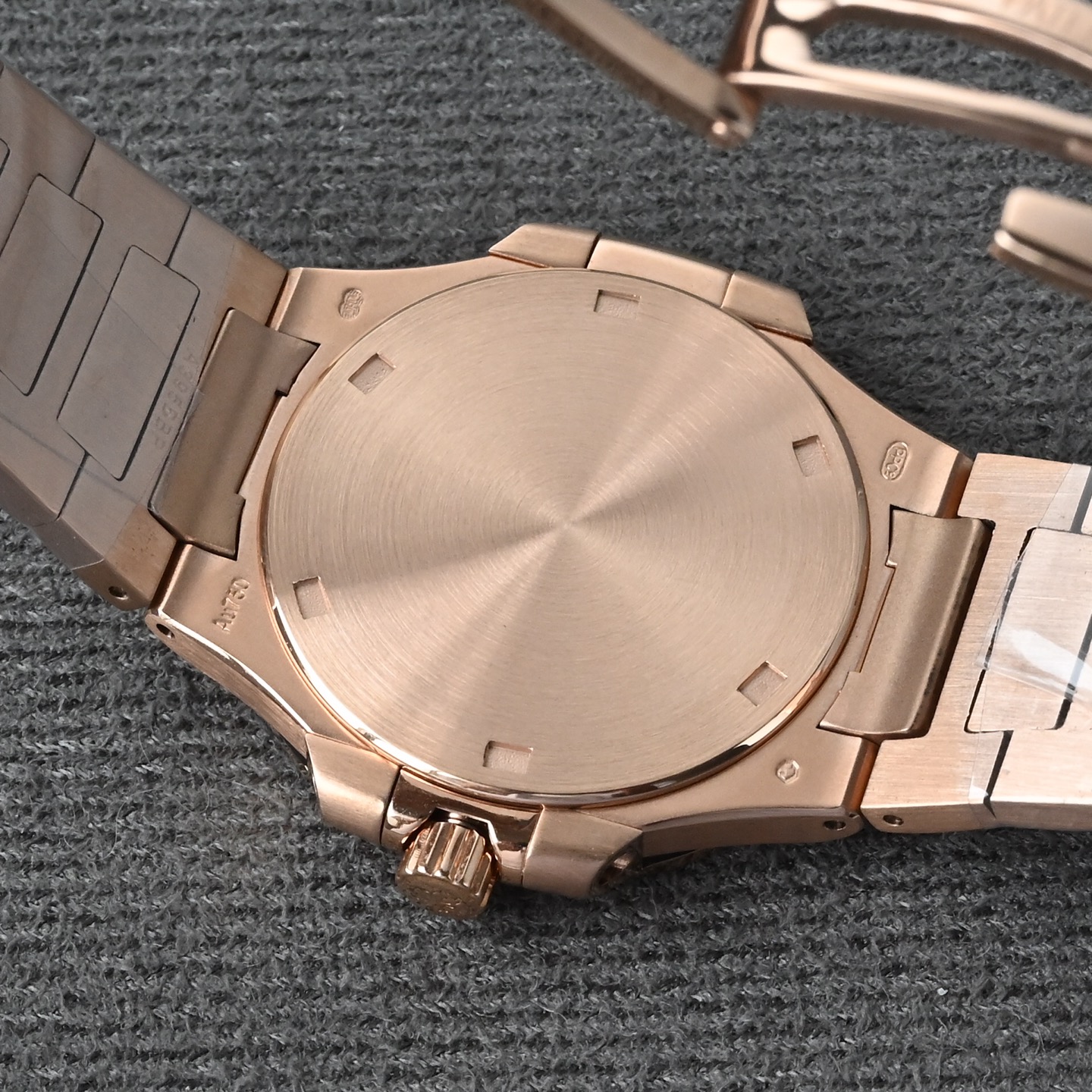 Elegant Beagle Parrot Snail Watch with Real Diamonds and Swiss Movement. - 图片 7