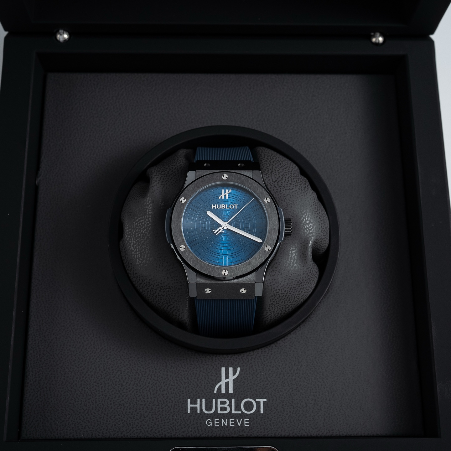 Часы Hublot