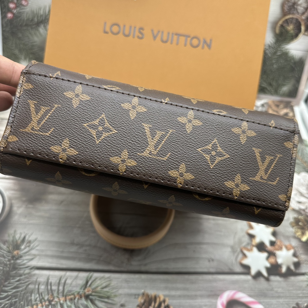 Leather Crossbody Bag - Side Profile