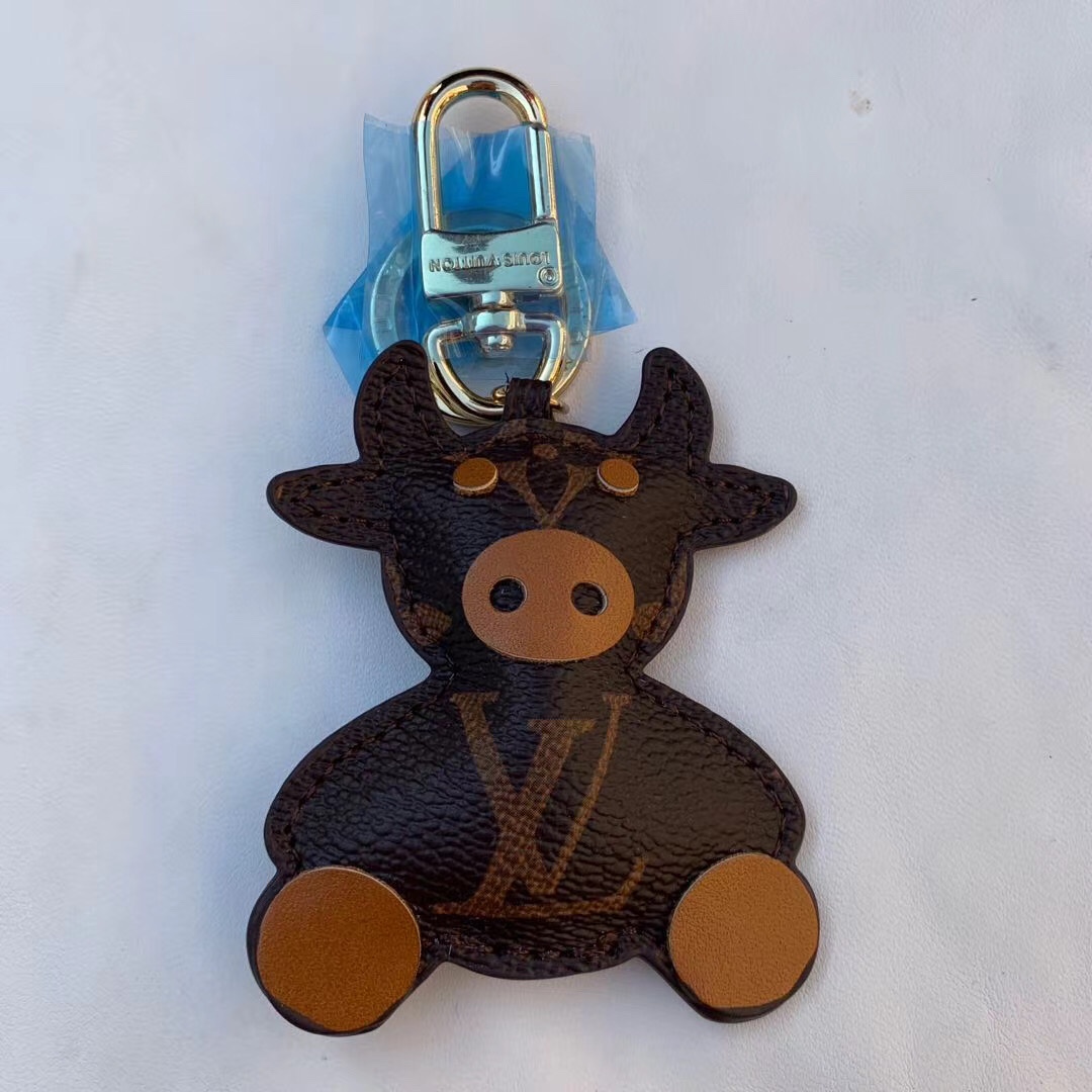 Front view of leather cow keychain