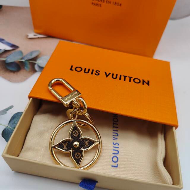 Close-up of the high-quality steel keychain