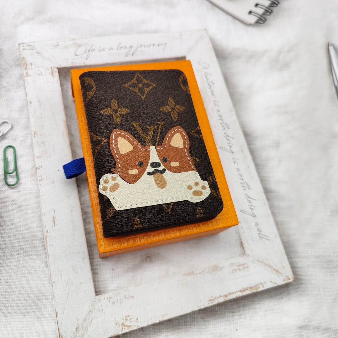 Driving license holder open view