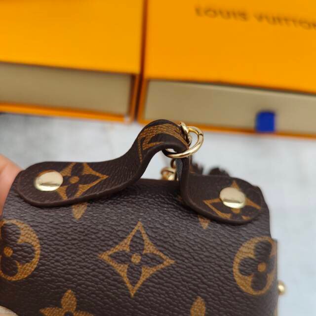 Small Leather Coin Purse - With Items Inside