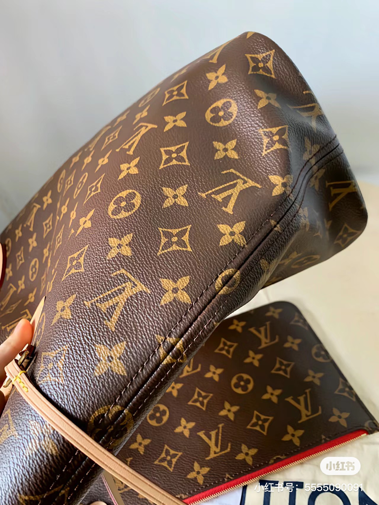 Interior view of the classic leather crossbody bag