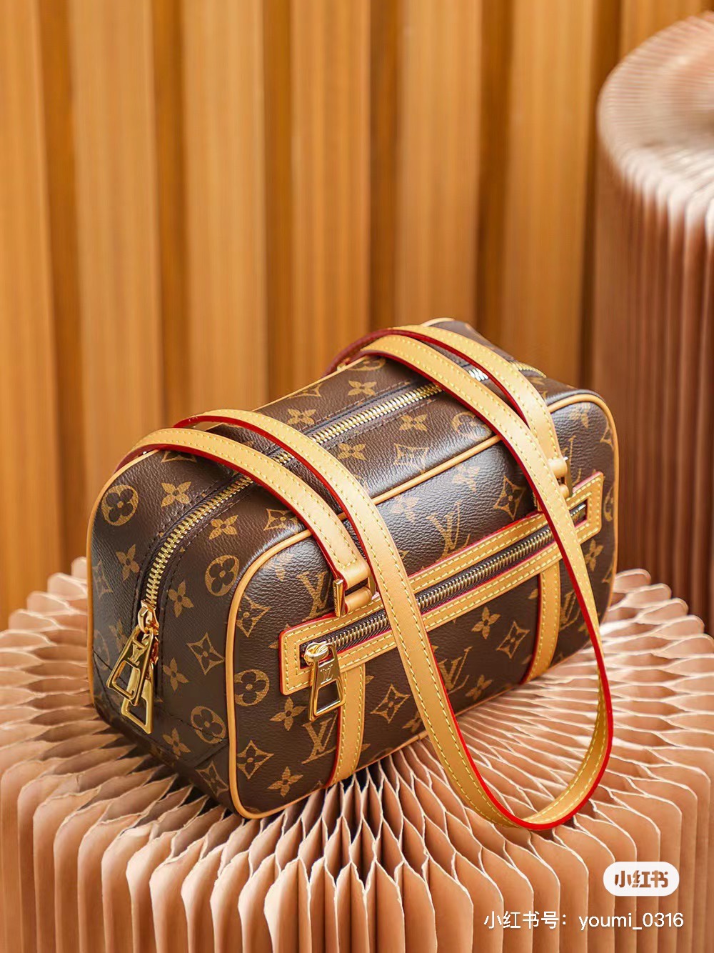 Leather Crossbody Bag texture detail