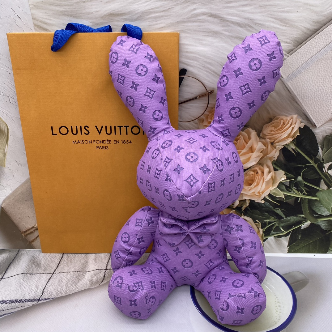 Close-up of colorful press flower design on bulldog handbag