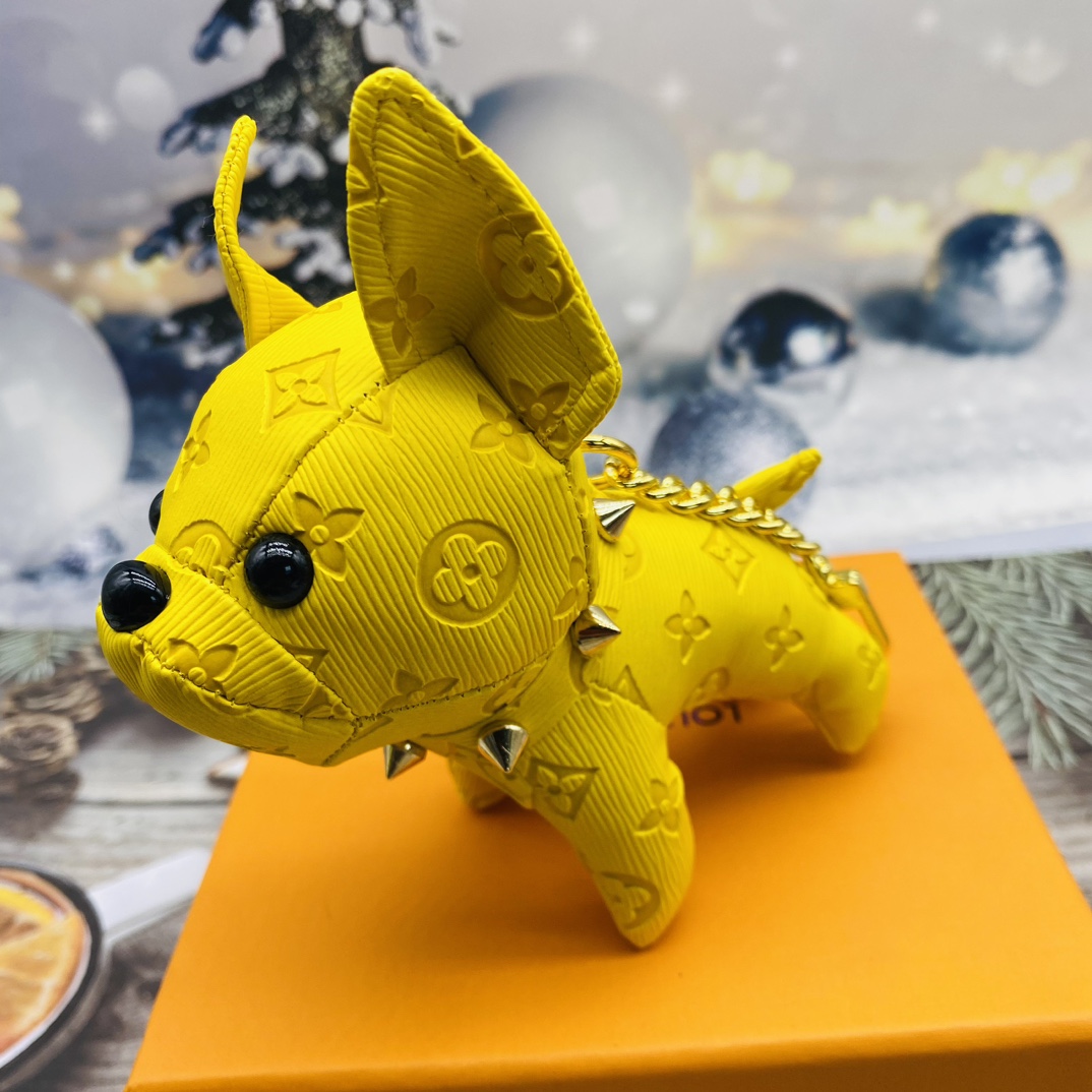 French bulldog keychain close up on eye