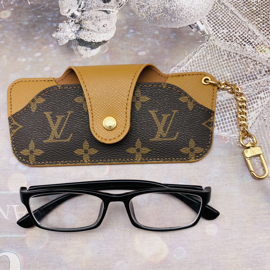 Open leather eyeglass case