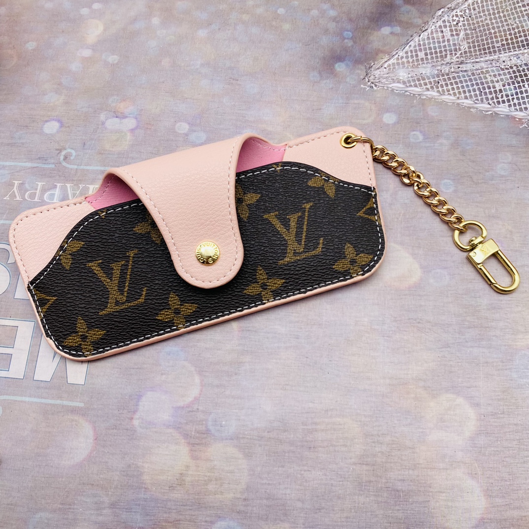 Leather eyeglass case interior lining