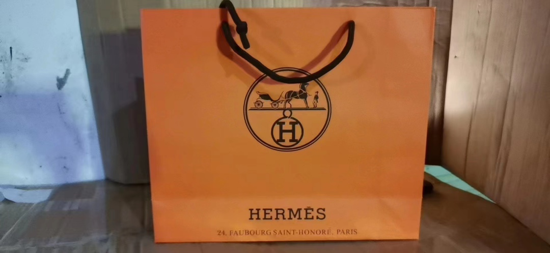 Elegant gift box with handbag inside