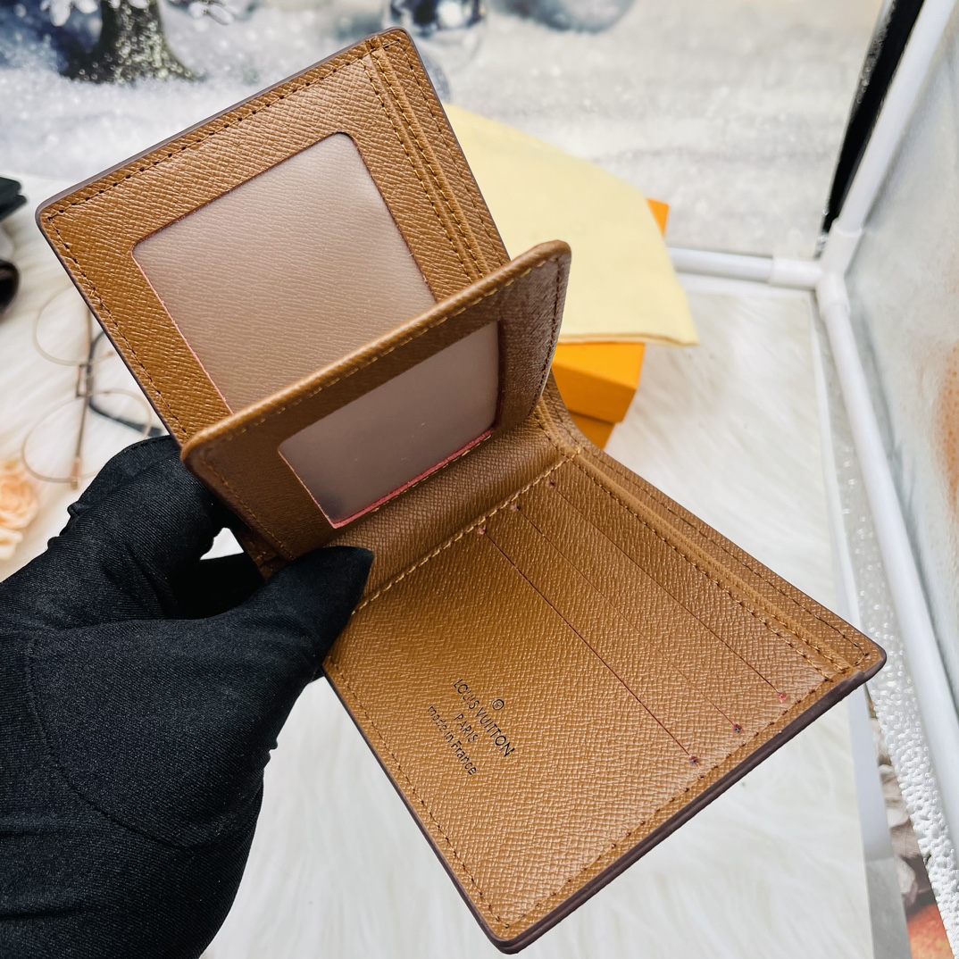 Leather wallet color variations