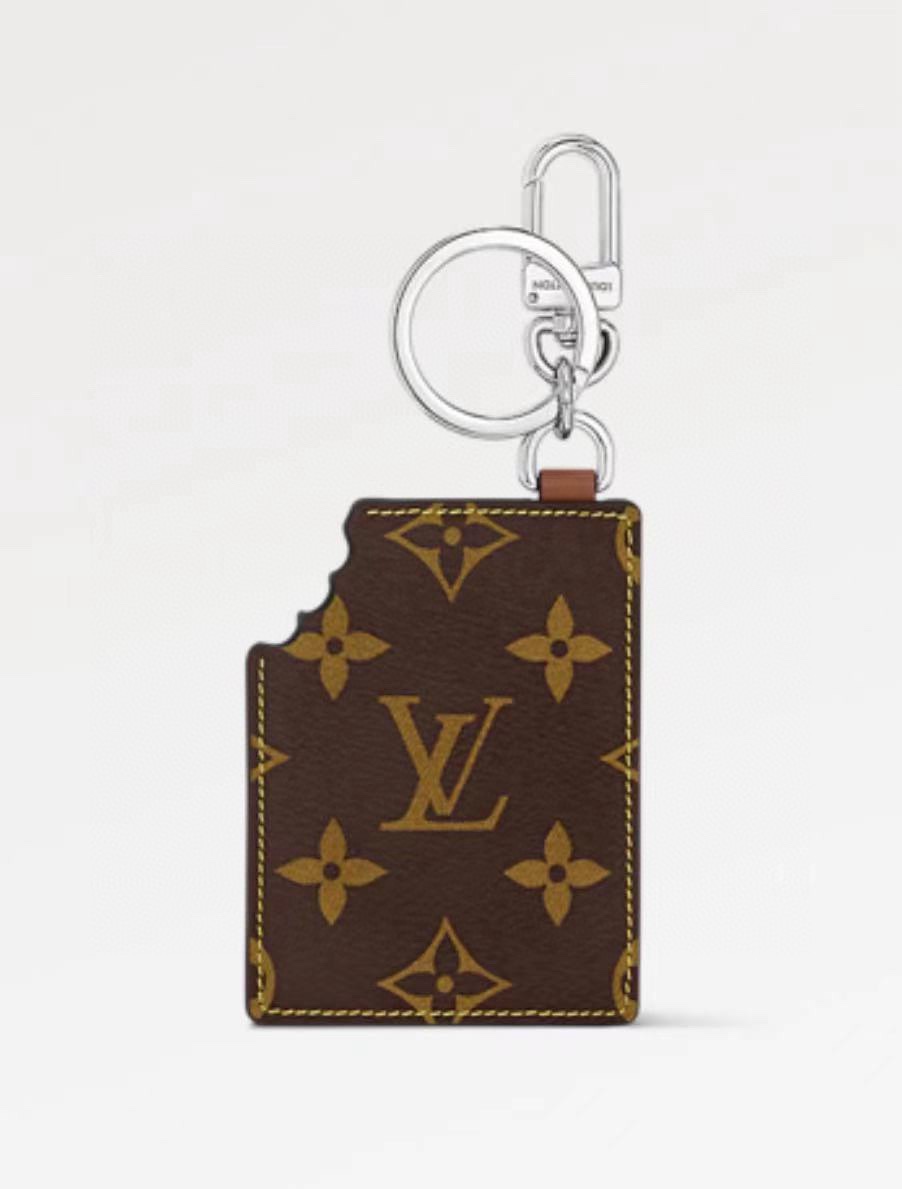 Chocolate bar leather keychain side view