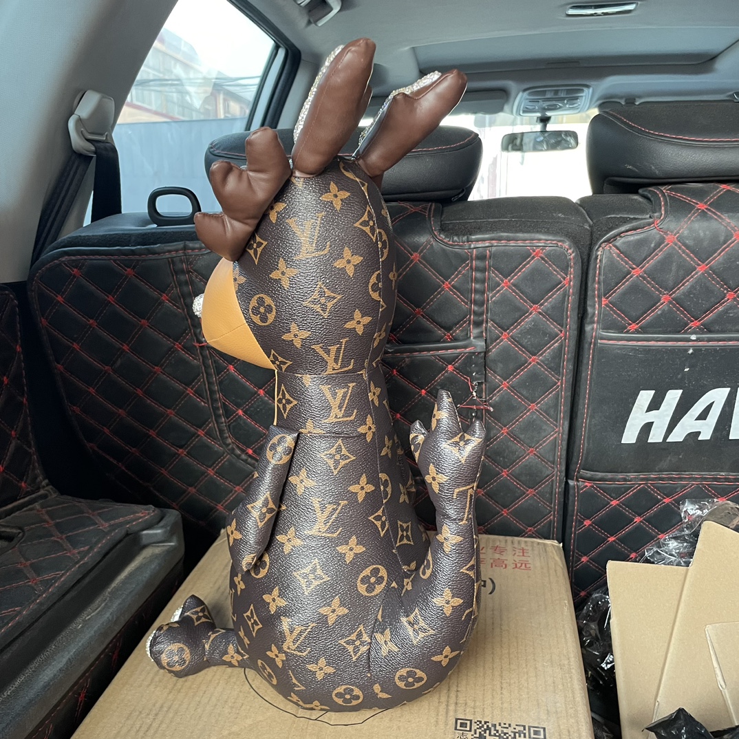 Interior view of the bulldog doll handbag