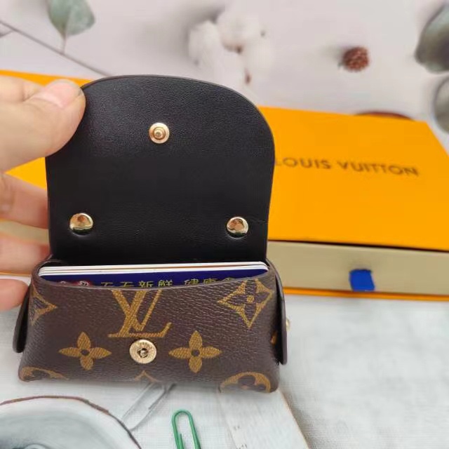 Leather card holder in color variations