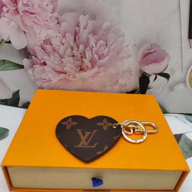 Heart-shaped leather keychain with keys