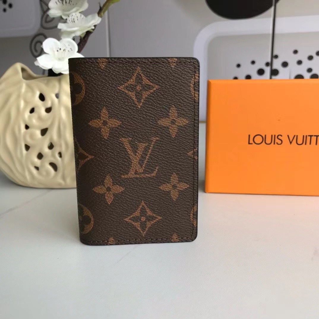 Leather glasses case side view