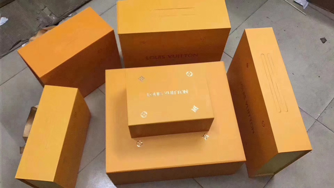 Luxury leather gift box