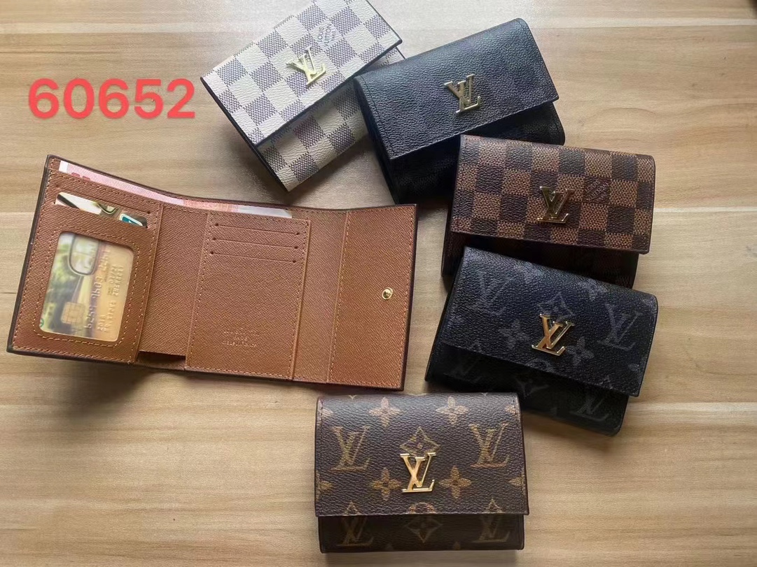 Three-Fold Leather Wallet - Detail