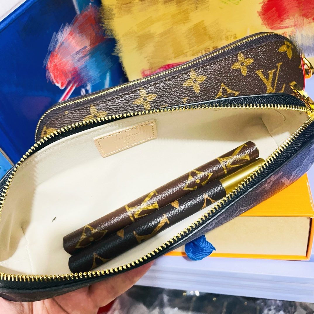 Mini Leather Top Handle Bag - Different Angle Mini leather bag, different angle