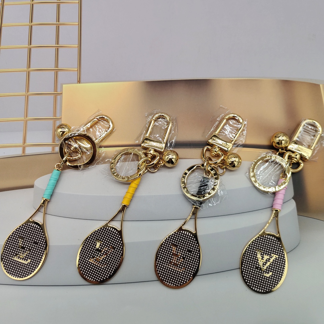Classic leather key ring front view