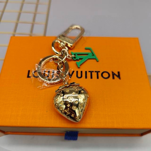 Leather key ring with keys