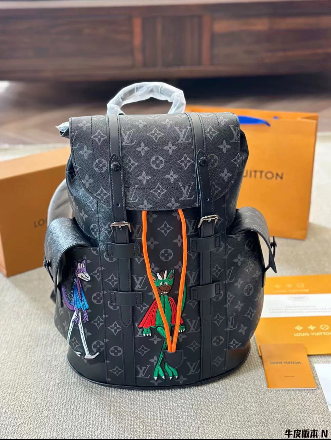 Classic leather crossbody bag front view