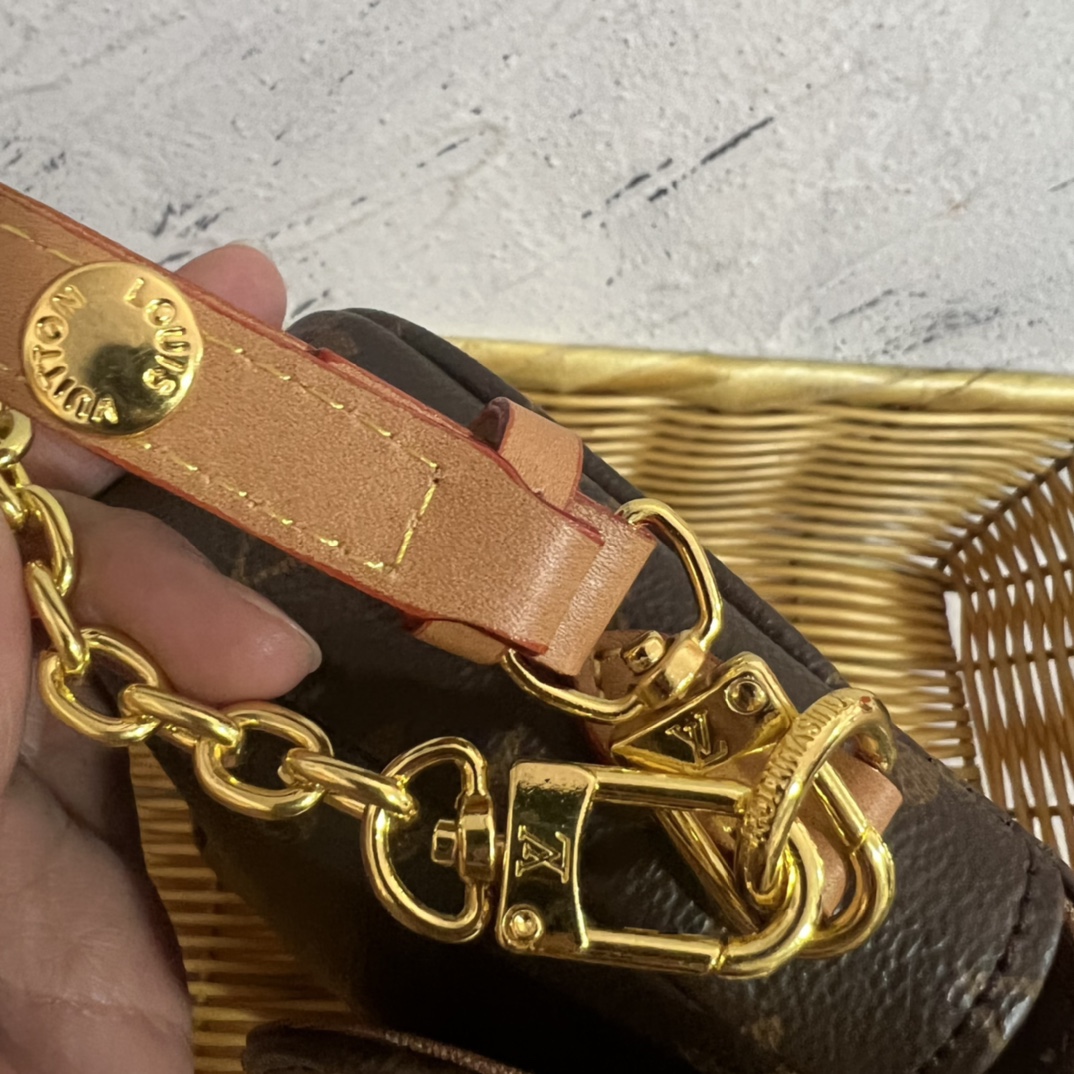 Luxury leather crossbody bag, texture close-up