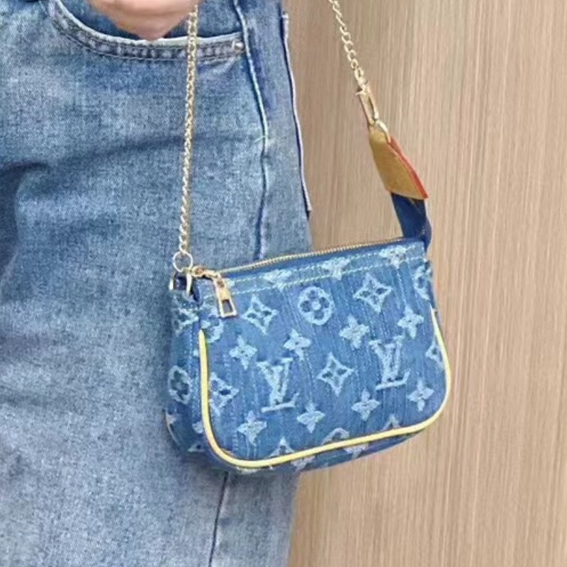 Premium mini handbag hardware detail