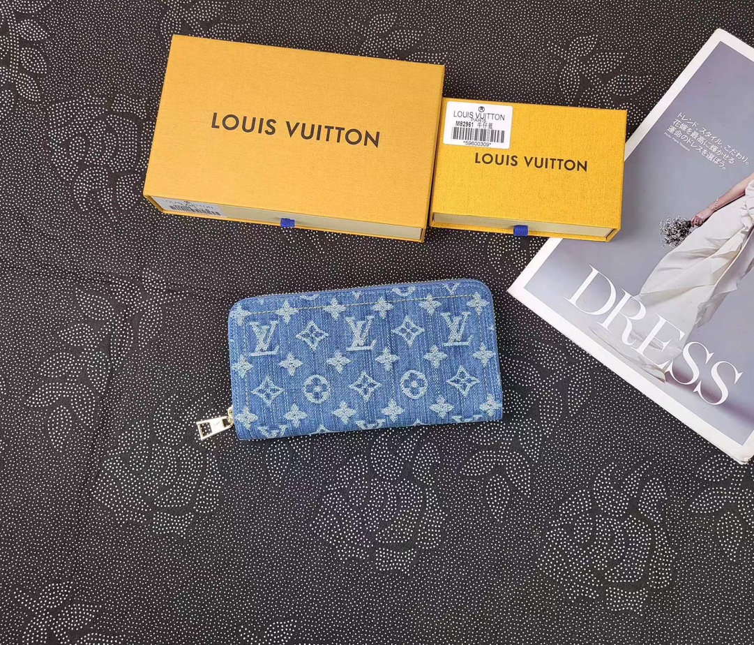 Leather bifold wallet with cards and cash inside