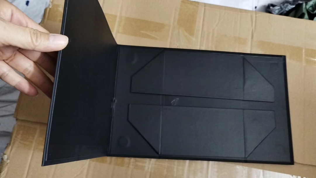 Elegant Gift Box - Medium Size Elegant Gift Box Medium Size