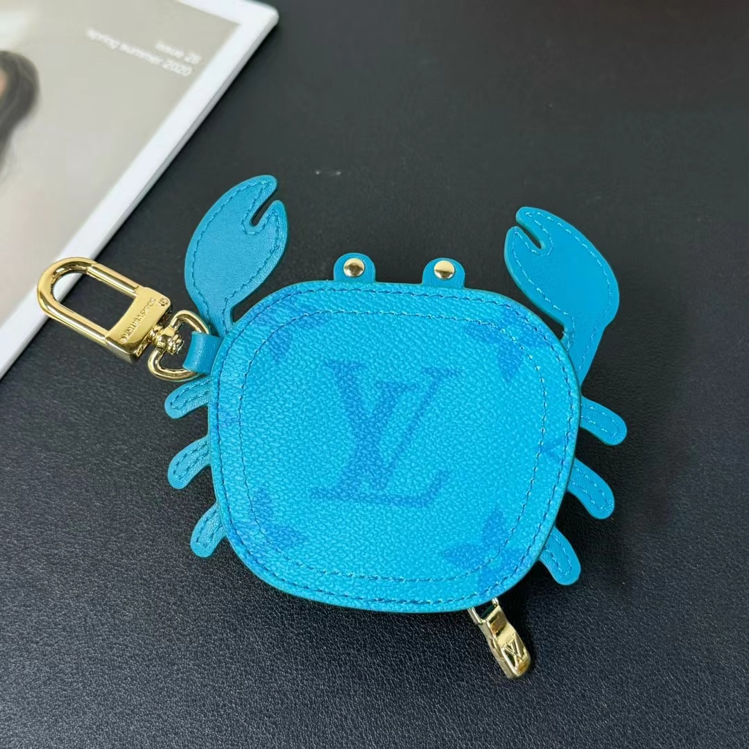 Premium keychain - various angles