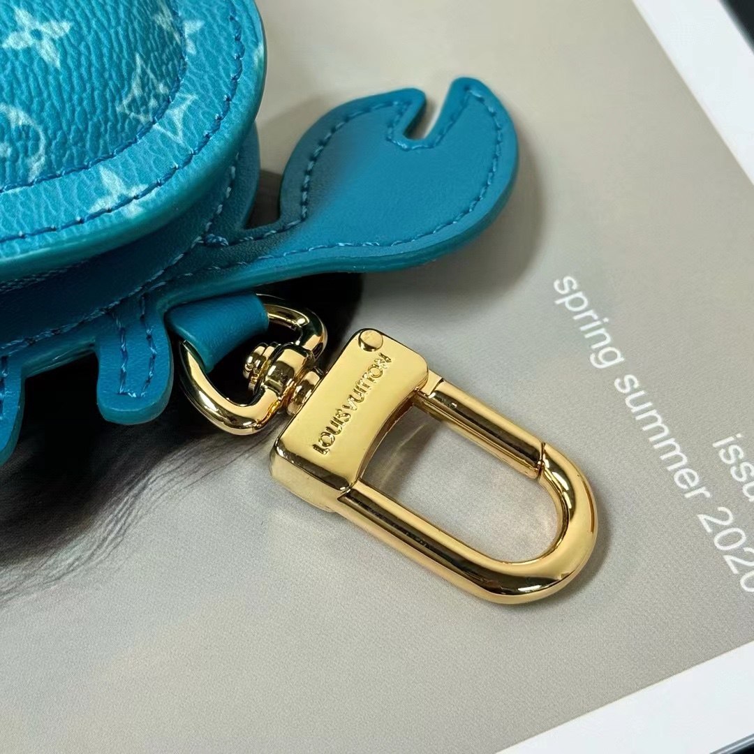 Premium keychain - different material color