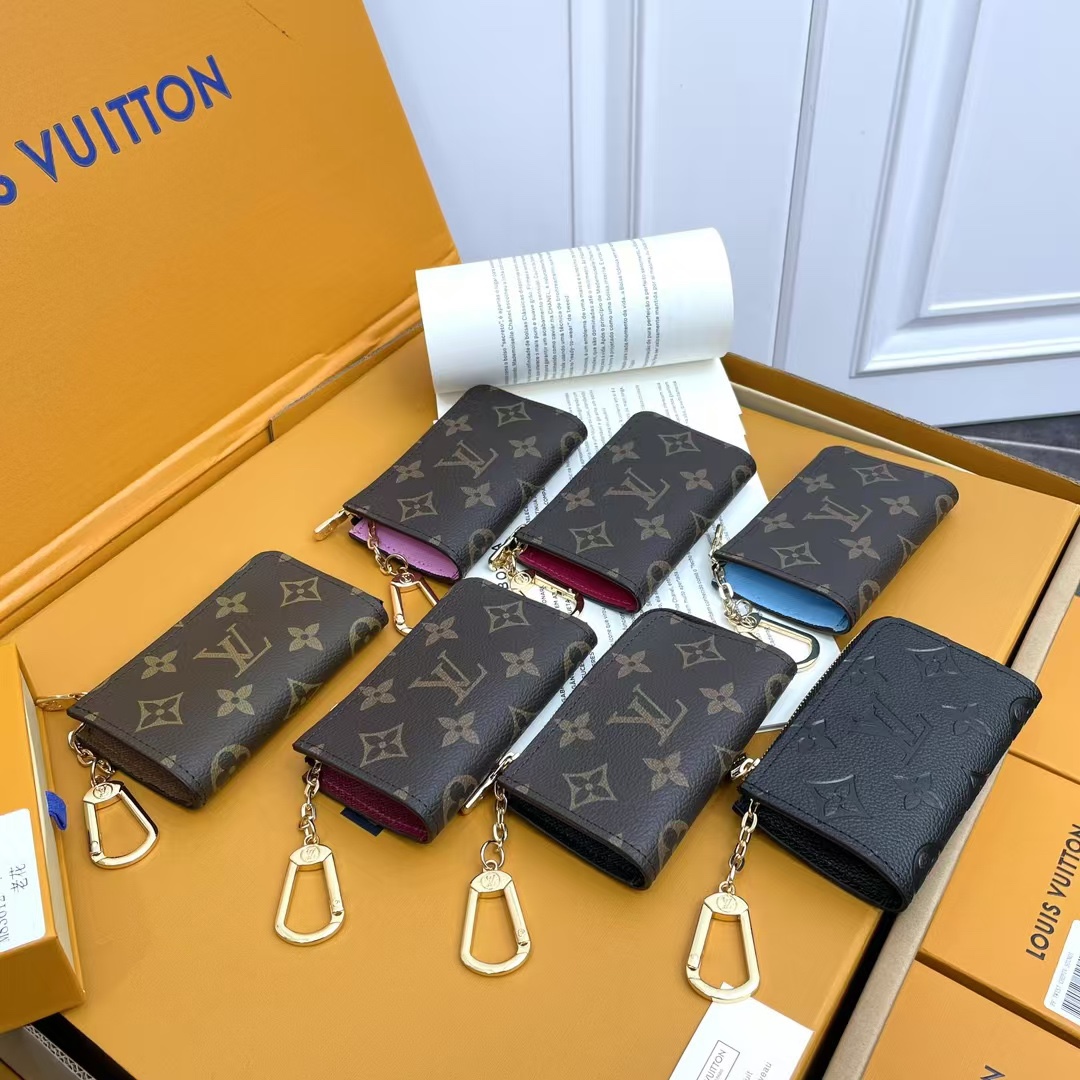 Front view of leather card holder