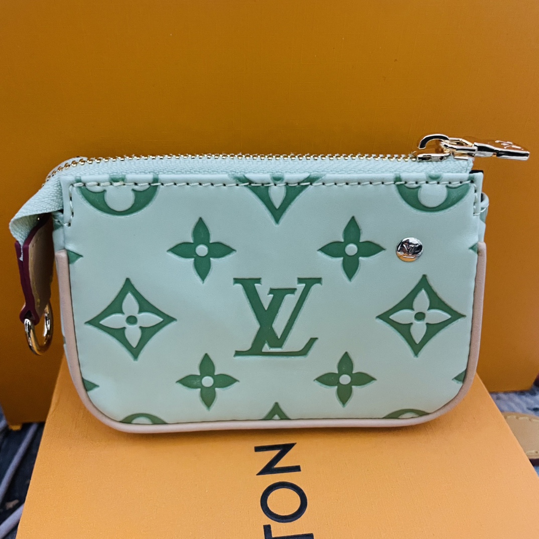 Colorful mini handbag interior