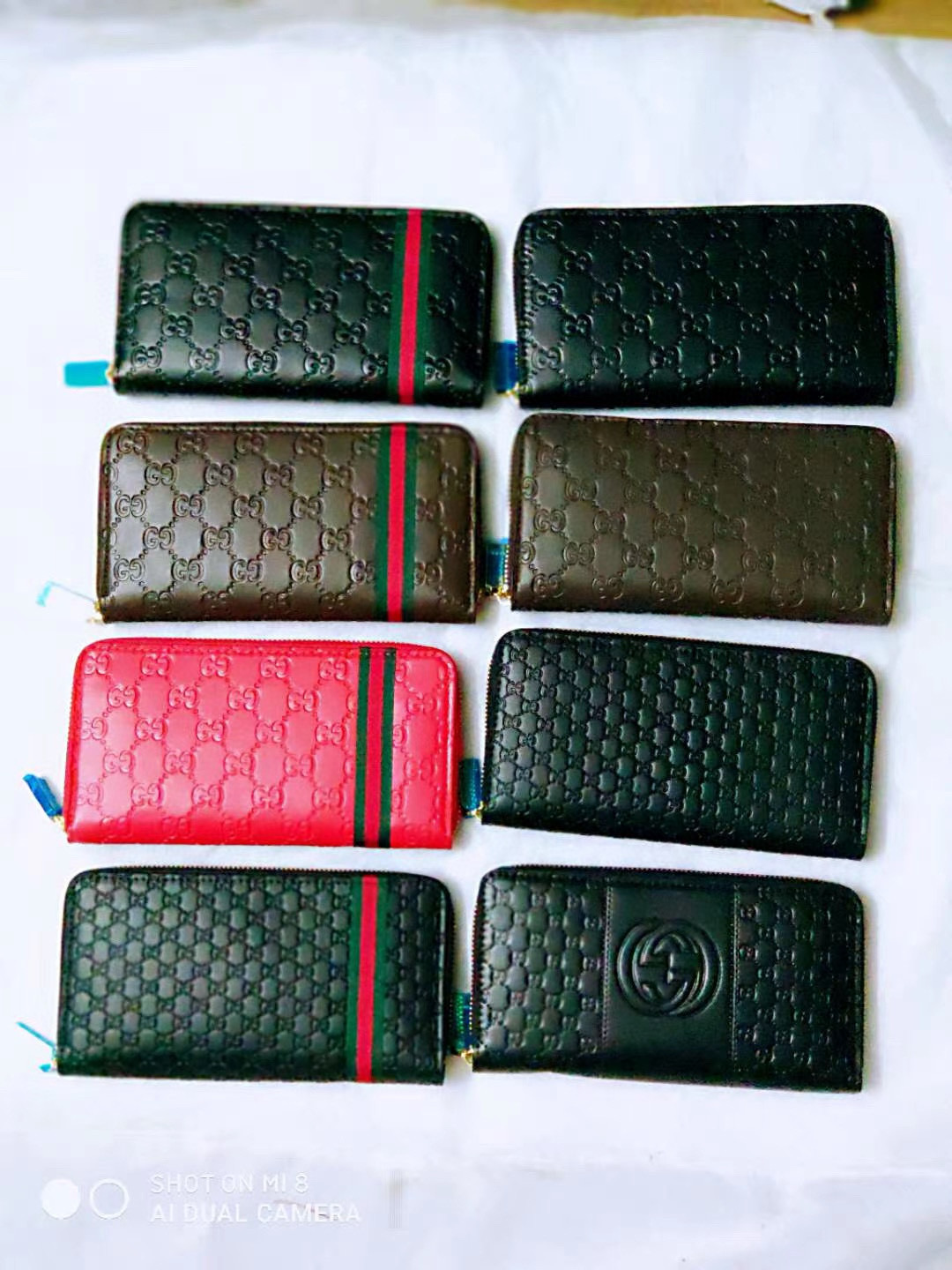 Minimalist genuine leather wallet, front view