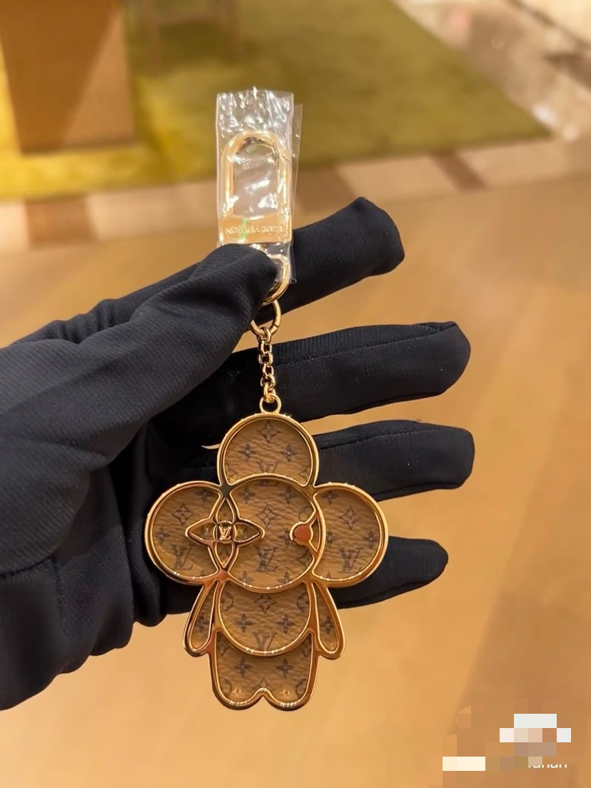 Person using the micro keychain in their daily life