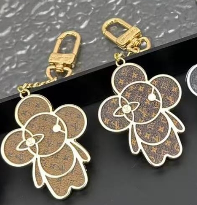Front view of micro safety pin keychain