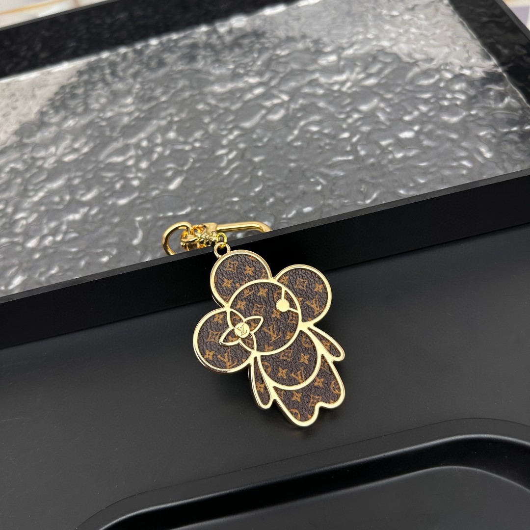 Close-up of the keychain's clasp mechanism