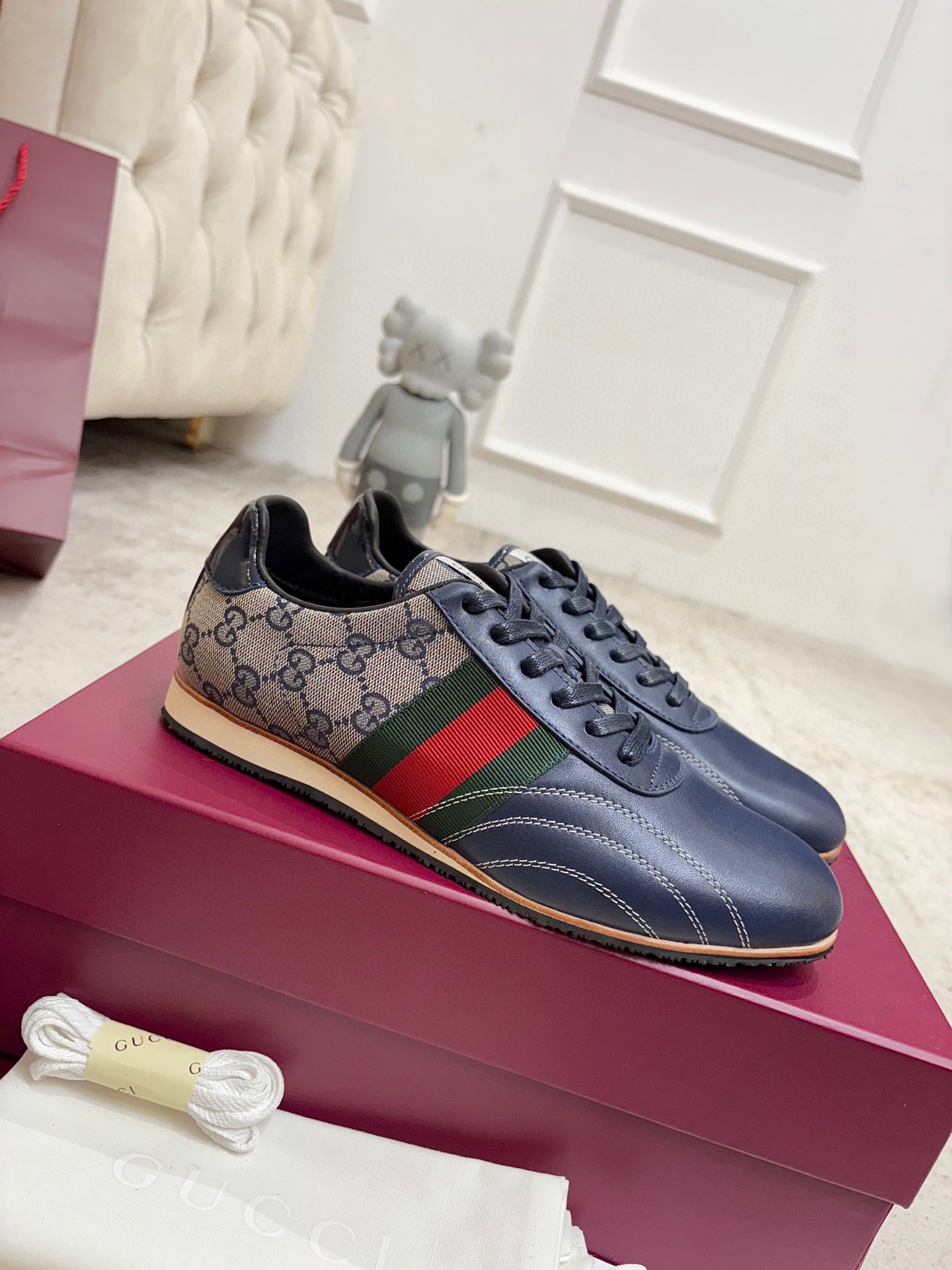 NO:706027,Men 39-45 Gucci 2026 casual shoes, recommended for summer and autumn, original soles, original fabrics, and original lasting techniques are reproduced with one-to-one bone fracture!  The pursuit of ultimate comfort!  Fabric imported from Italy, first-layer cowhide, original lining, custom-made imported sheepskin lining, outsole, original one-to-one molded outsole, packaging counter consistent with full set of packaging, casual shoes/sports shoes, gucci, sneakers, cowhide, sheepskin19860909男39—45 Gucci 2026 休闲鞋 夏秋爆款推荐,原版鞋底、原版面料、原版套楦工艺一比一折骨复刻！舒适追求极致！ 面料意大利进口头层牛皮 内里原版订制进口羊皮里 大底原版一比一开模大底 包装专柜一致全套包装,休闲鞋/运动鞋,gucci,sneakers,cowhide,sheepskin,Women's Shoes