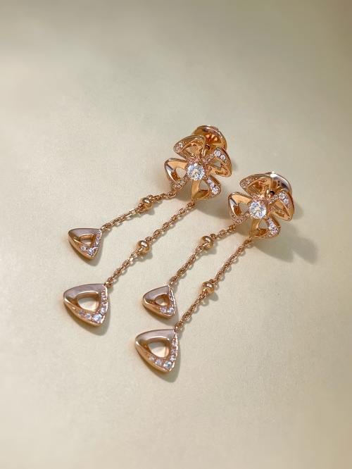 Boucles d'oreilles Bvlgari Fiorever en argent S925 avec zircon et pampilles 1 Boucles d'oreilles Bvlgari Fiorever en argent S925 avec zircon et pampilles