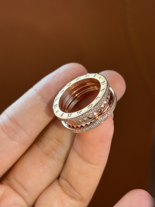 BV Rivet Edge Diamond Ring S925 Silver CNC Exquisite Inlaid Luxury 1 BV Rivet Edge Diamond Ring S925 Silver CNC Exquisite Inlaid Luxury