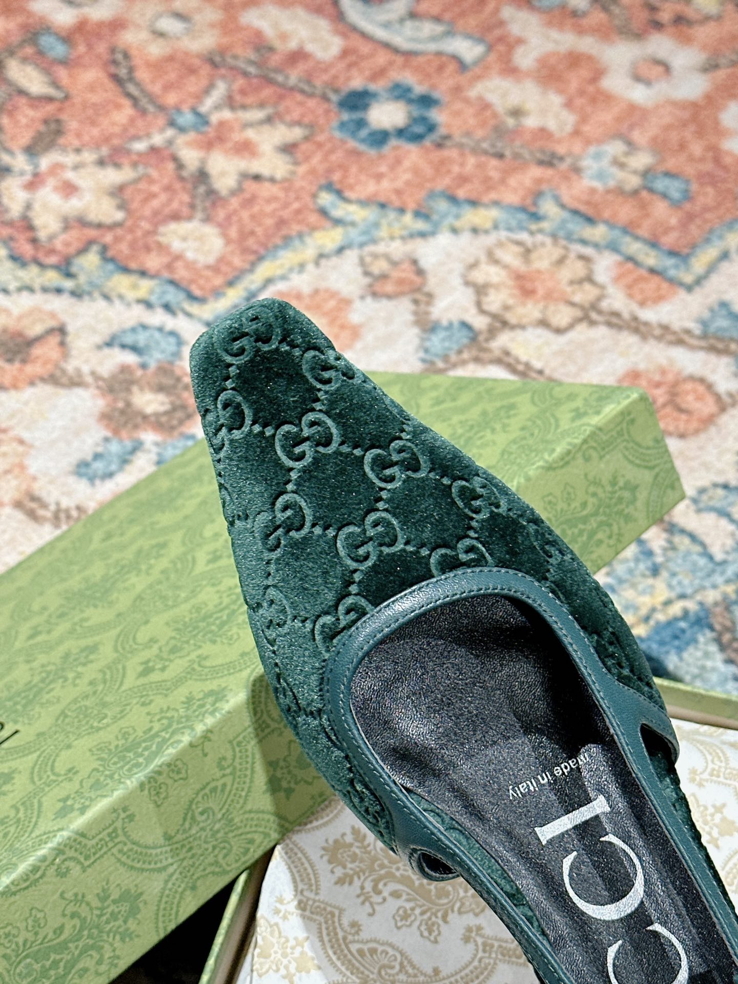 Gucci 2023 Winter New Metal Heel Pointed Women's Single Shoes 7 i1719041453 7812 3