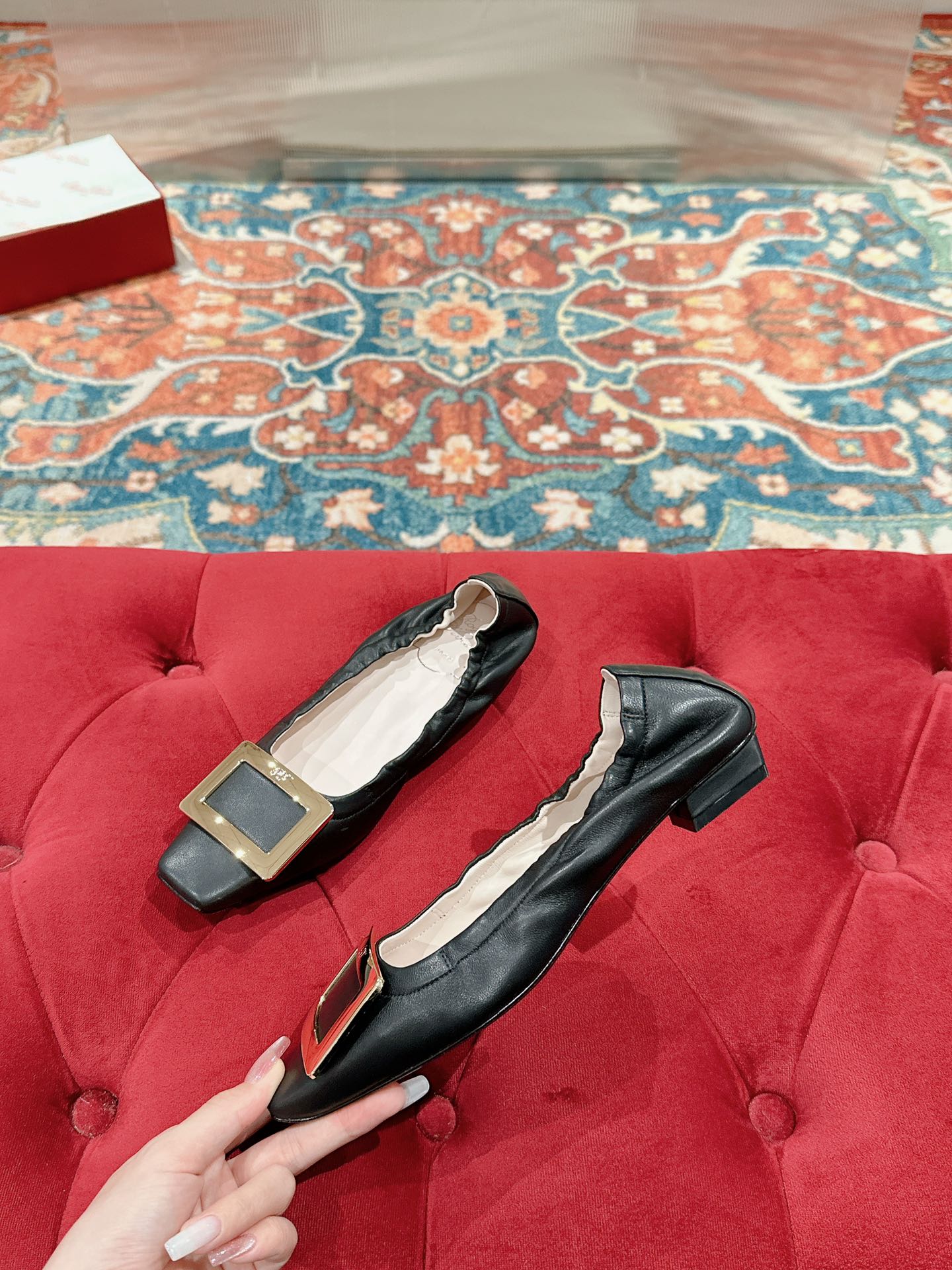 Roger Vivier RV Classic Ballet Shoes: Luxury Sheepskin, Italian Craftsmanship, Sizes 35-39