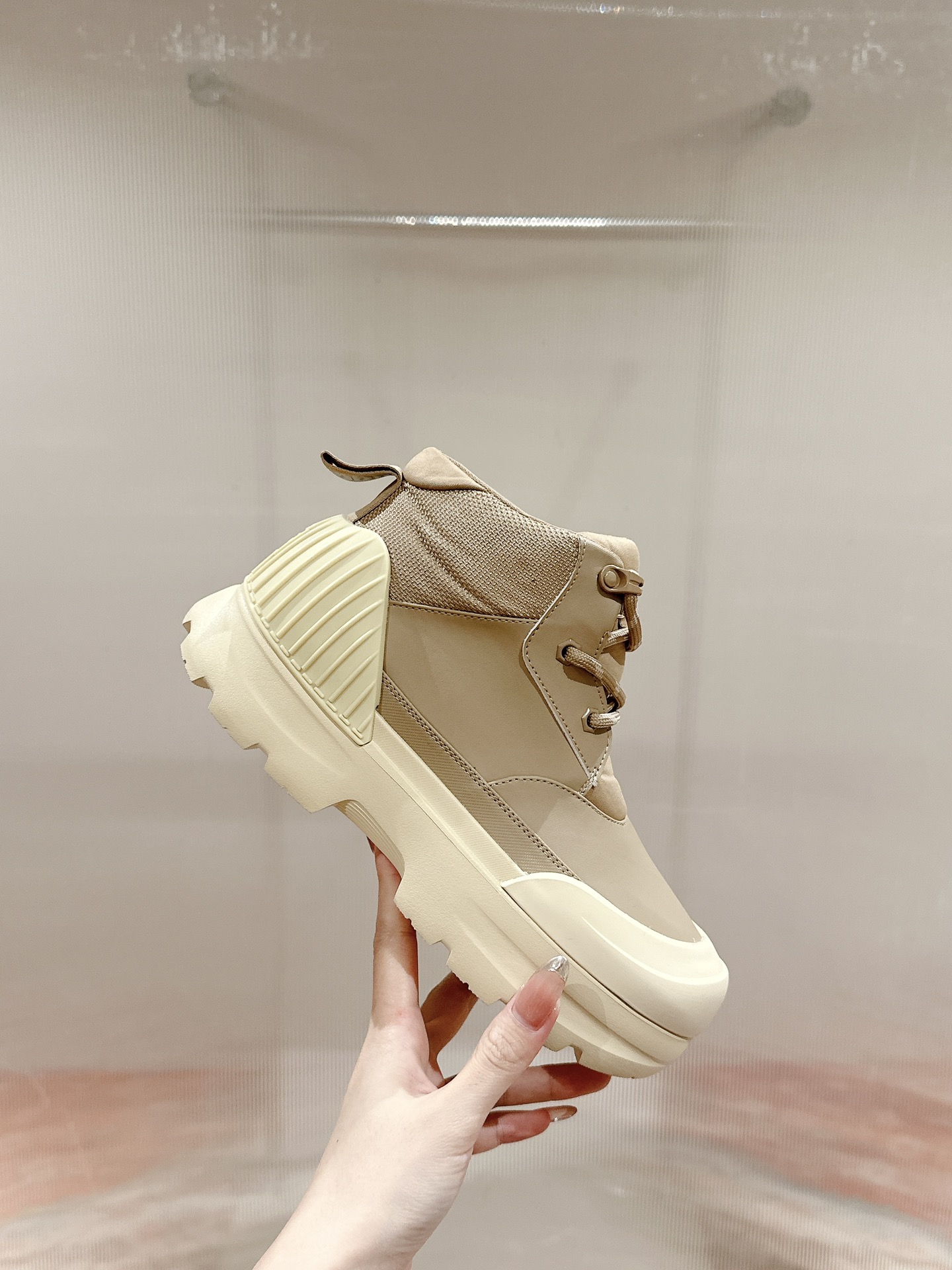 [UGG Women