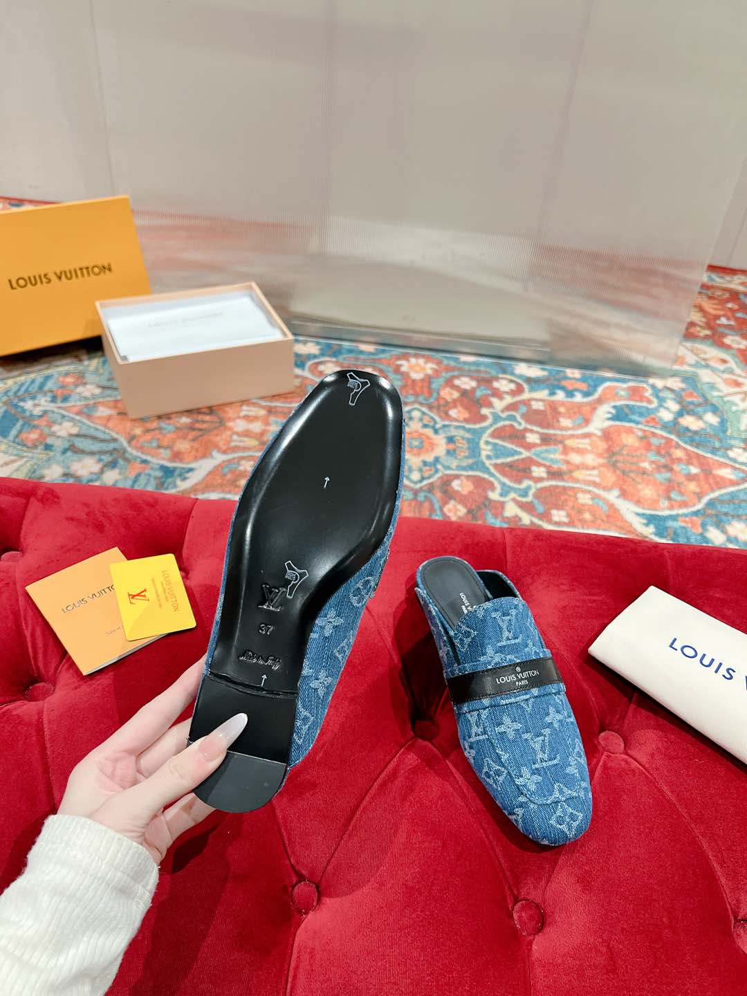 Louis Vuitton Denim Monogram Mules, 2023 Spring Collection, Size 35-39 9 i1735070068277 8838 0 5